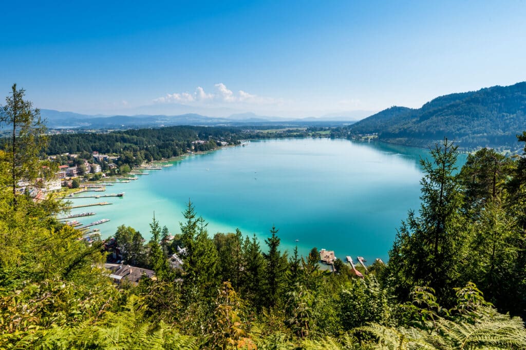 Familienresort Petschnighof Familotel Kärnten Österreich Familienurlaub Reiturlaub Blick über den Klopeiner See